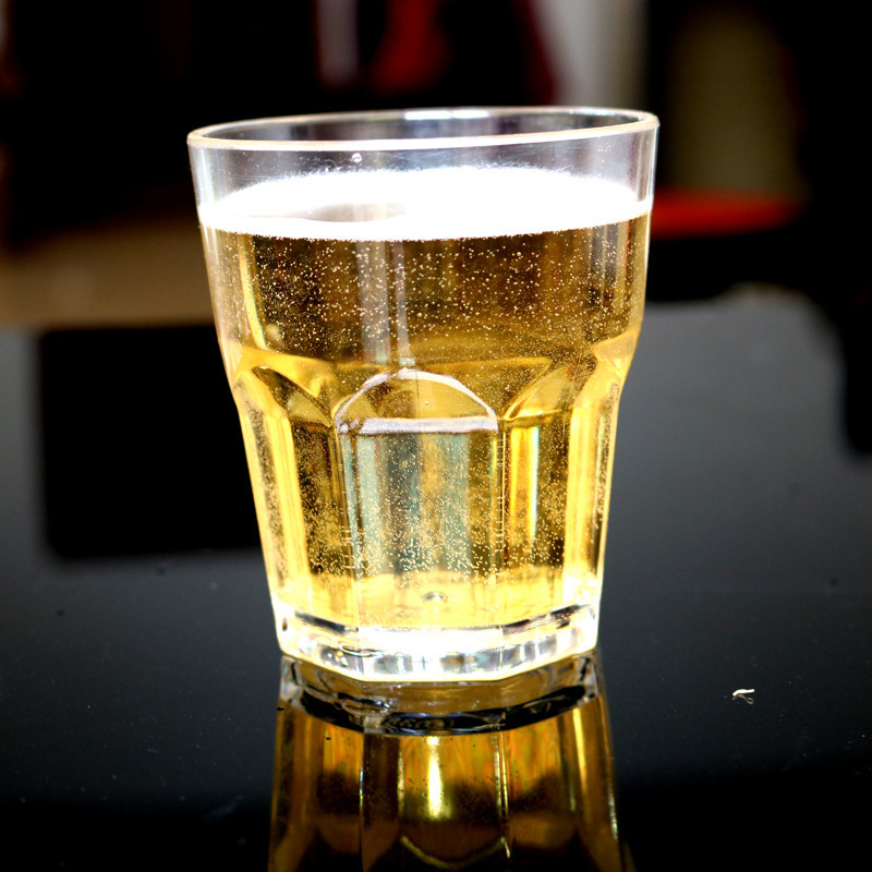 Caneca de cerveja de plástico  - Wine Beer Restaurant avaliação e preço